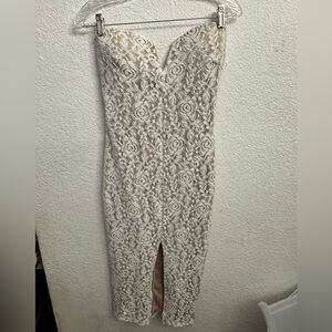 Elegant Lace Women’s Dress